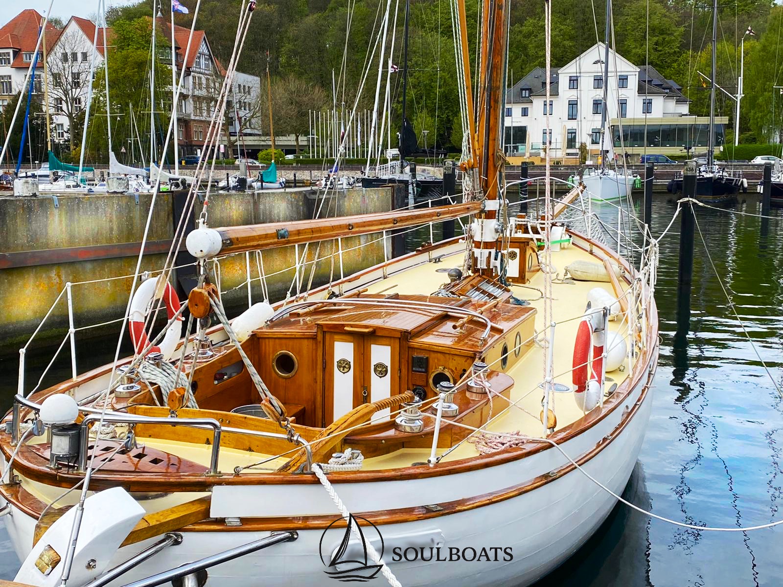 Beneteau Evasion – Außenansicht