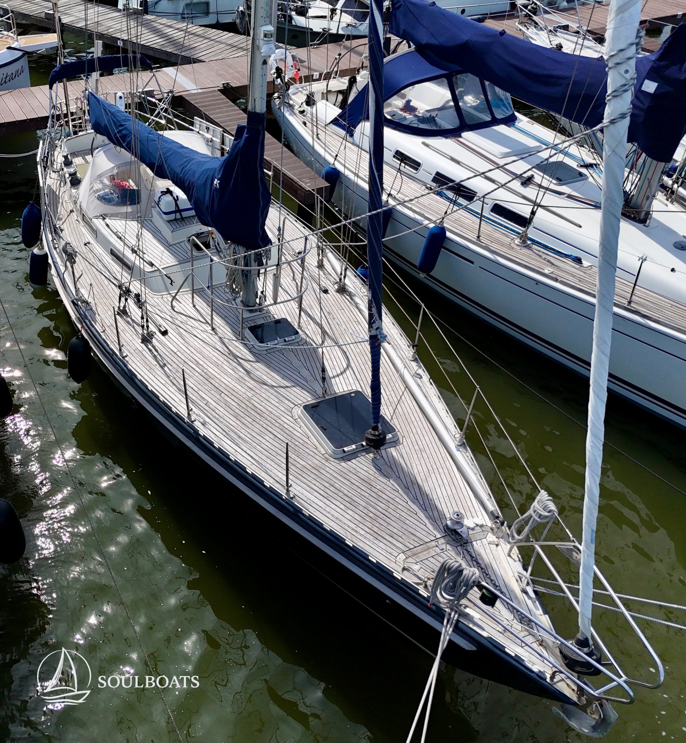 Breehorn 37 Pjotter auf dem Wasser