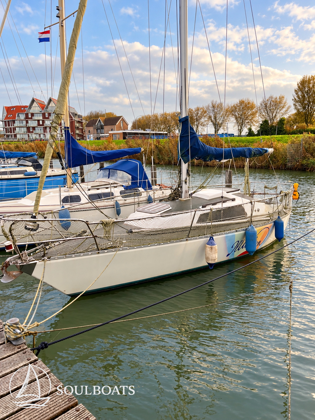 One-Off Segelyacht Illusion im Hafen